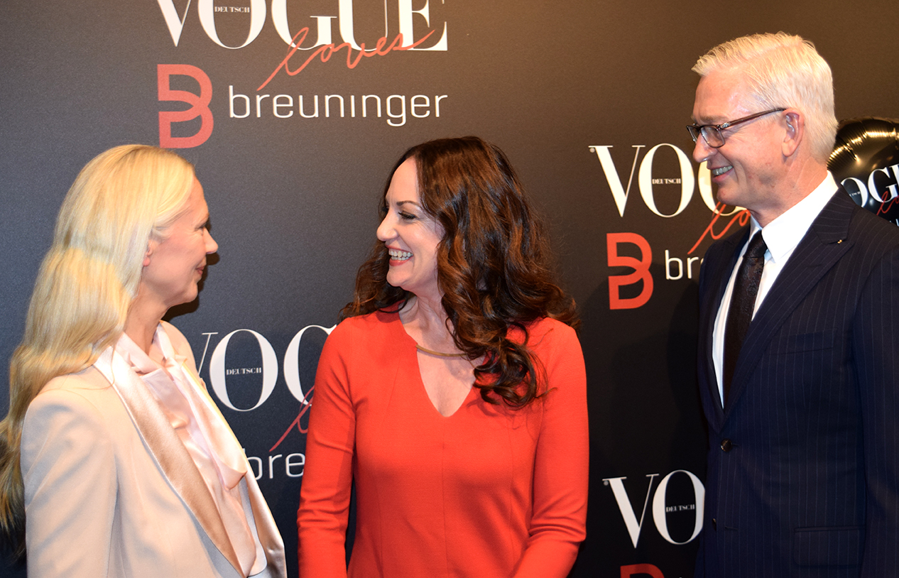 Natalia Wörner, hier mit Vogue-Chefredakteurin Christiane Arp und  Breuninger-Chef Willy Oergel. (Foto: Frick/STUGGI.TV)