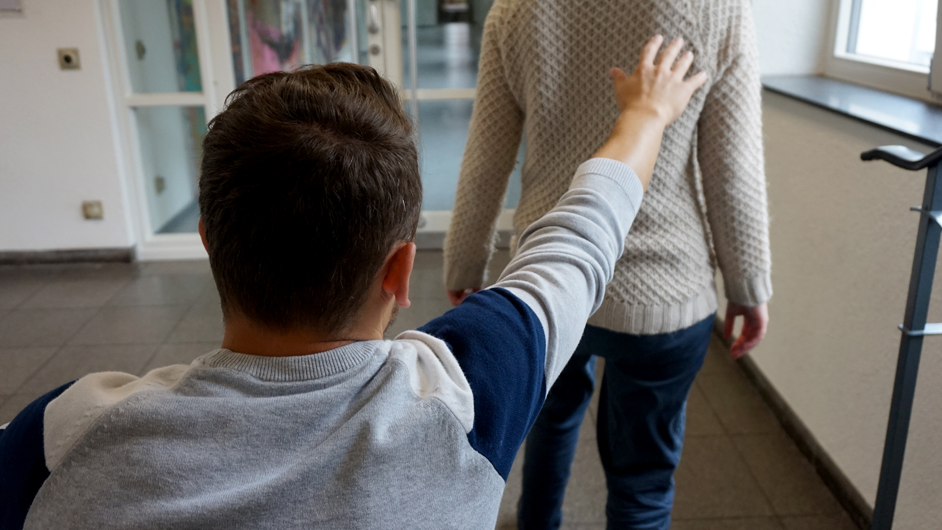 Selbstbefriedigung in der Partnerschaft? (Sexwoche 1/4) STUGGI.TV