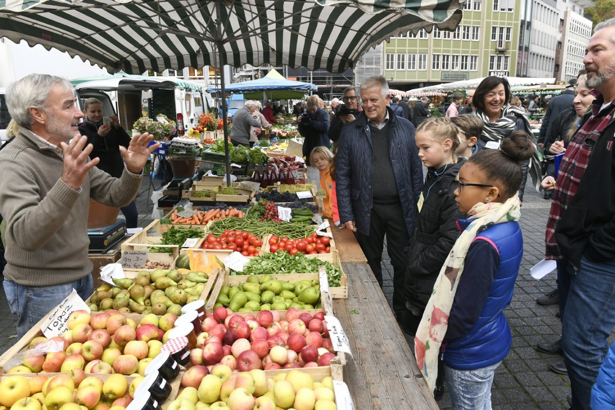 OB Fritz Kuhn auf dem Stuttgarter Marktplatz (Foto: KD Busch)