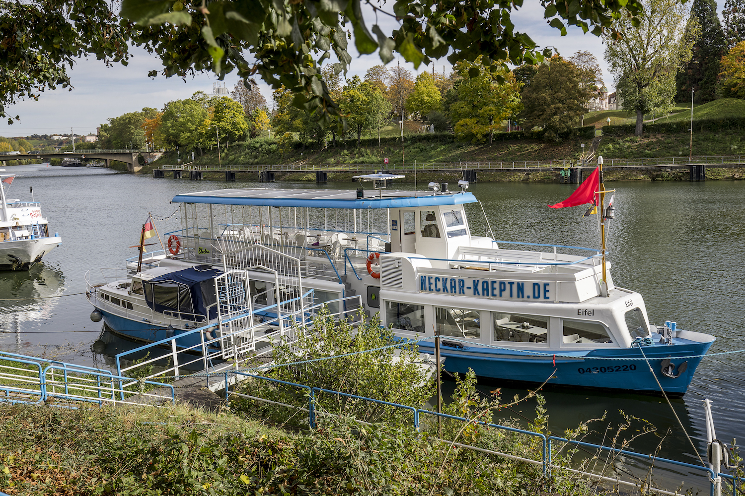 Auf dem "Neckar Käpt'n" kann man von der Malle-Party bis zur Naturrundfahrt den Neckar entdecken. (Foto: Neckar-Käpt'n)