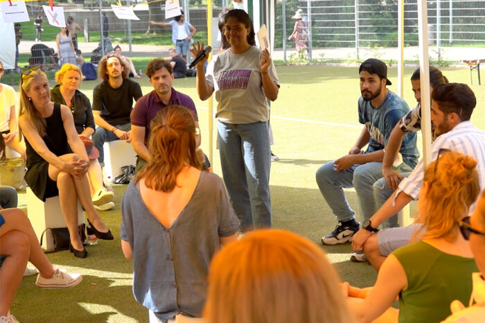 Ein Jahr nach Krawallnacht: Jugendliche treffen auf Stuttgarter Stadtpolitik