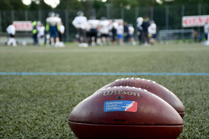 Amercian Football: NFL-Star Jakob Johnson lädt erneut zum Youth Camp