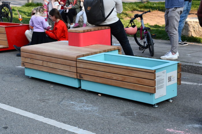 Fotogalerie: So machen sich die Pop-up-Möbel am Bismarckplatz