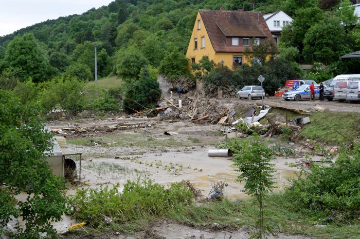 Nach Unwetter: Aufräumarbeiten im zerstörten Braunsbach