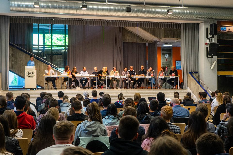 Mit diesem Wahl-Ergebnis rechnen die Stuttgarter (Foto: STUGGI.TV)