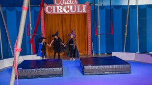 Die Nachwuchsartisten hatten aufgrund des Corona-Lockdowns nur fünf Wochen Zeit die Nummern einzustudieren.