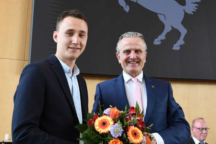 Mit 27 Jahren: Colyn Heinze zum neuen Bezirksvorsteher von Degerloch gewählt