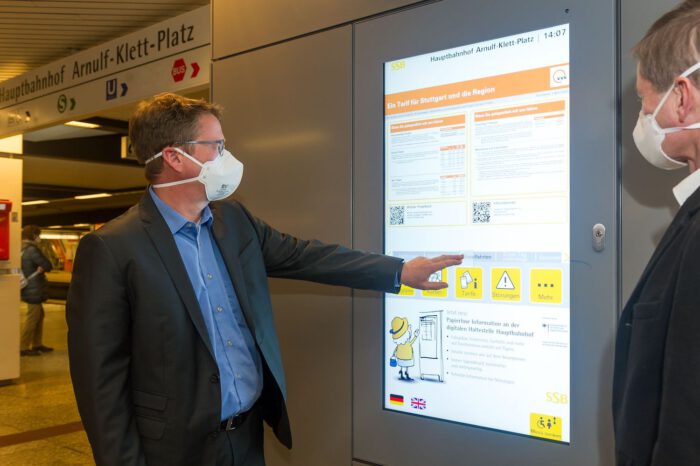 SSB setzt digitale Info-Displays am Hauptbahnhof ein