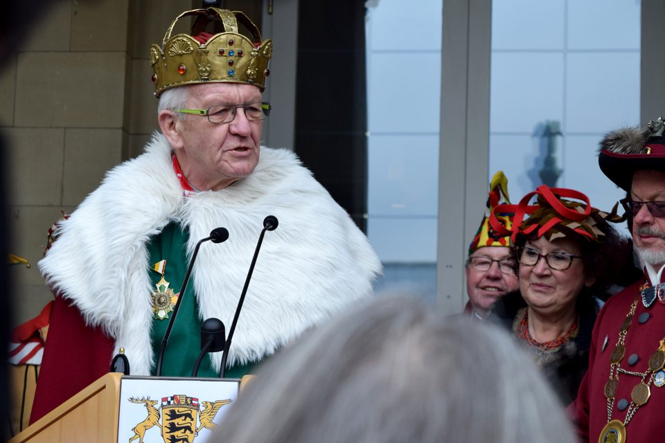 Wofür würden die Stuttgarter Geld ausgeben, wenn sie einen Tag lang Ministerpräsident Winfried Kretschmann sein könnten? (Bild: STUGGI.TV/Nöbauer)