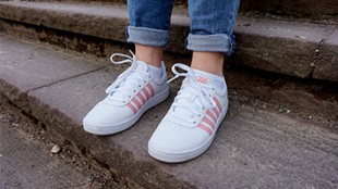 Der Modetrend Flanking: Cool oder ungesund? Das sagen die Stuttgarter in unserer Video-Umfrage. (Foto: STUGGI.TV)