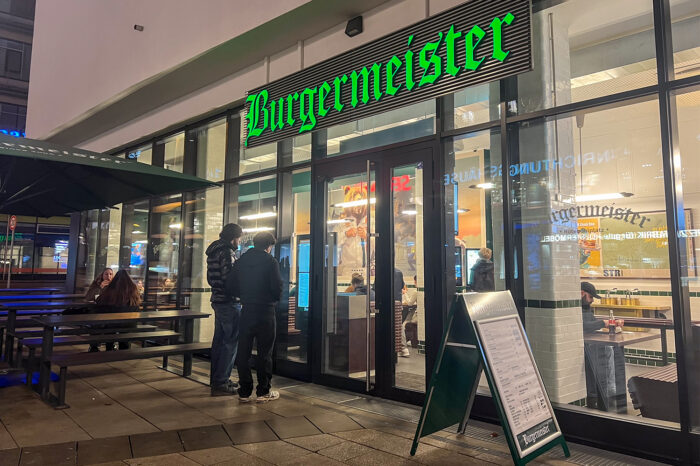 Berliner Kult-Burgerladen in Stuttgart angekommen: Burgermeister im Food-Check