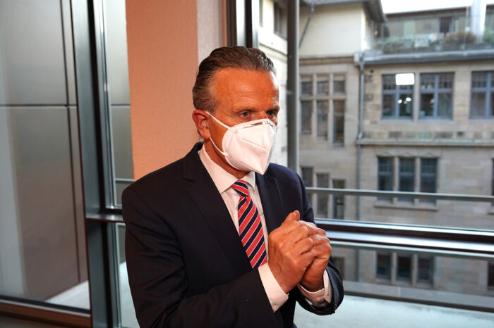 Inzidenzwert in Stuttgart bleibt hoch: OB Frank Nopper plant Maßnahmen-Verstärkung