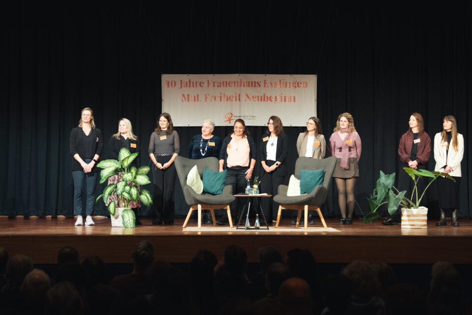 40 Jahre Mut, Freiheit, Neubeginn: Das Frauenhaus Esslingen feiert Jubiläum