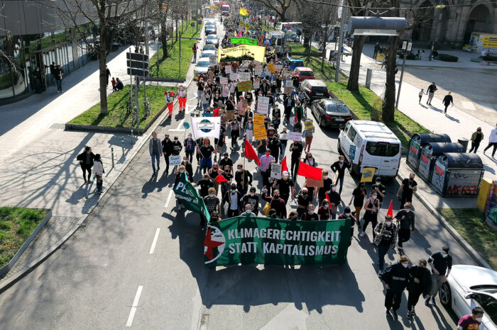 Fridays for Future: Tausende Teilnehmer gehen in Stuttgart auf die Straße