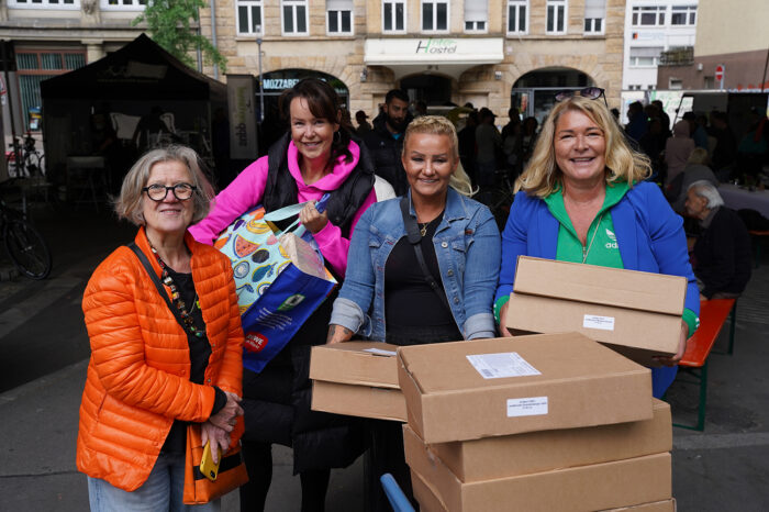 Nachbarschaftsfest unter der Paulinenbrücke feiert Premiere