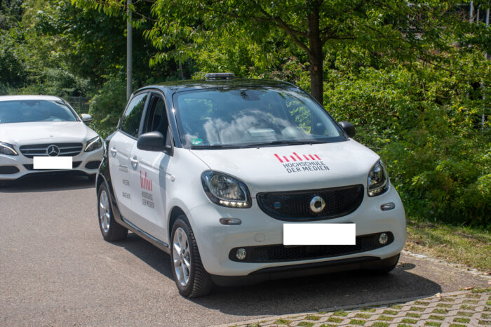 Das "Zugpferd" der Autokolonne wurde von diesem HdM-Smart angeführt