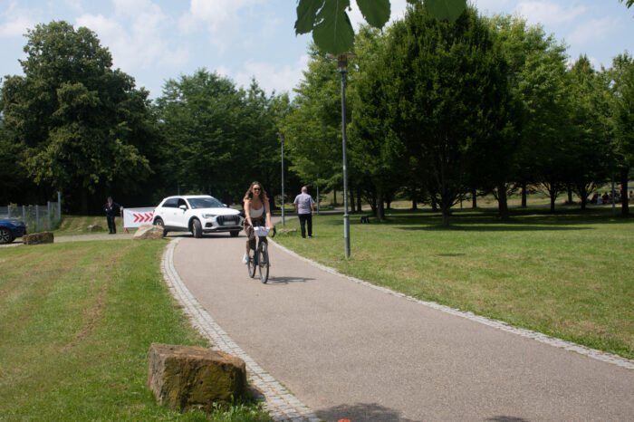 Insgesamt 288 Studenten haben an der mobilen Zeremonie teilgenommen.