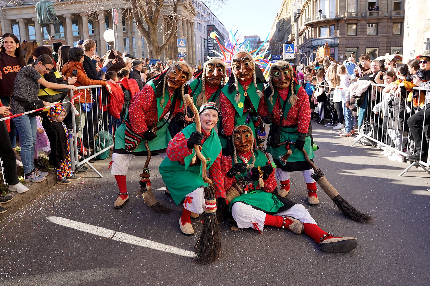 Karneval_Fasching_Umzug-2023_Stuttgart_Fasnet_Hexen_BB_Foto_STUGGITV.jpg