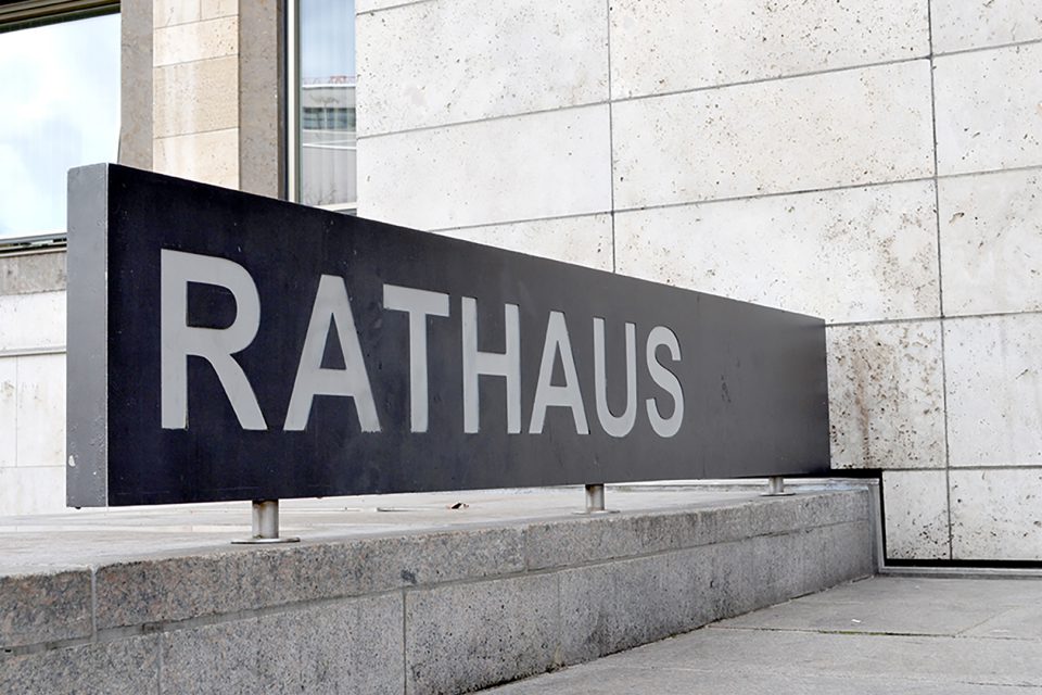 Im Stuttgarter Rathaus wurden heute die ersten Ergebnisse zur Kommunalwahl 2019 bekanntgegeben (Foto: STUGGI.TV)