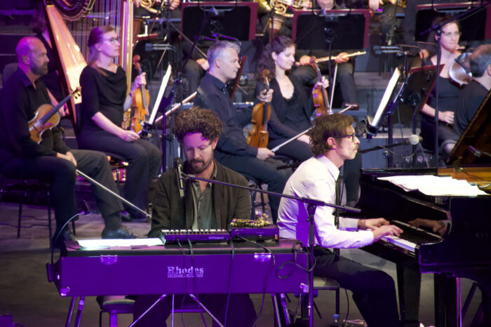 Stuttgarter Rap-Idol Max Herre in der Staatsoper