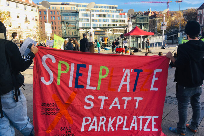 Picknick mal anders: SÖS-Bündnis lädt auf die B14