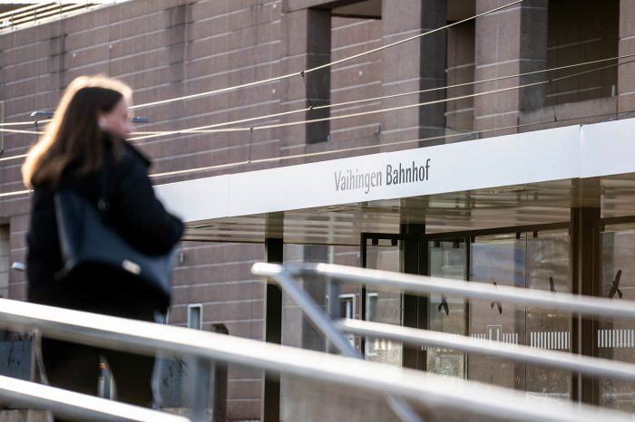 SSB reagiert auf überfüllte Bahnen und Busse im Berufsverkehr - Sonderfahrplan wird erweitert