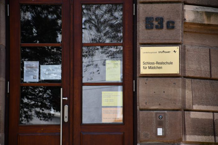 News-Update vom Dienstag: Schulbetrieb im neuen Jahr - Eisenmann strebt Präsenzunterricht an