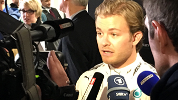 Stars & Cars 2015: Promi-Auflauf in Stuttgart