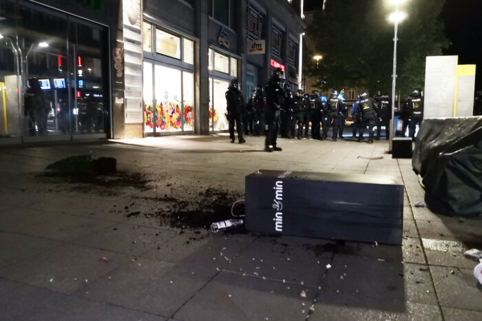 Krawalle in Stuttgart: Sachbeschädigungen, Festnahmen, Polizisten verletzt