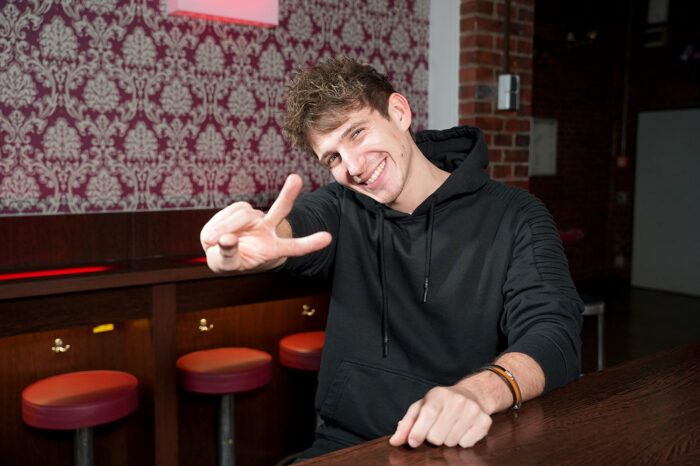 Wie Singer-Songwriter Toni Mogens Weihnachten verbracht hat