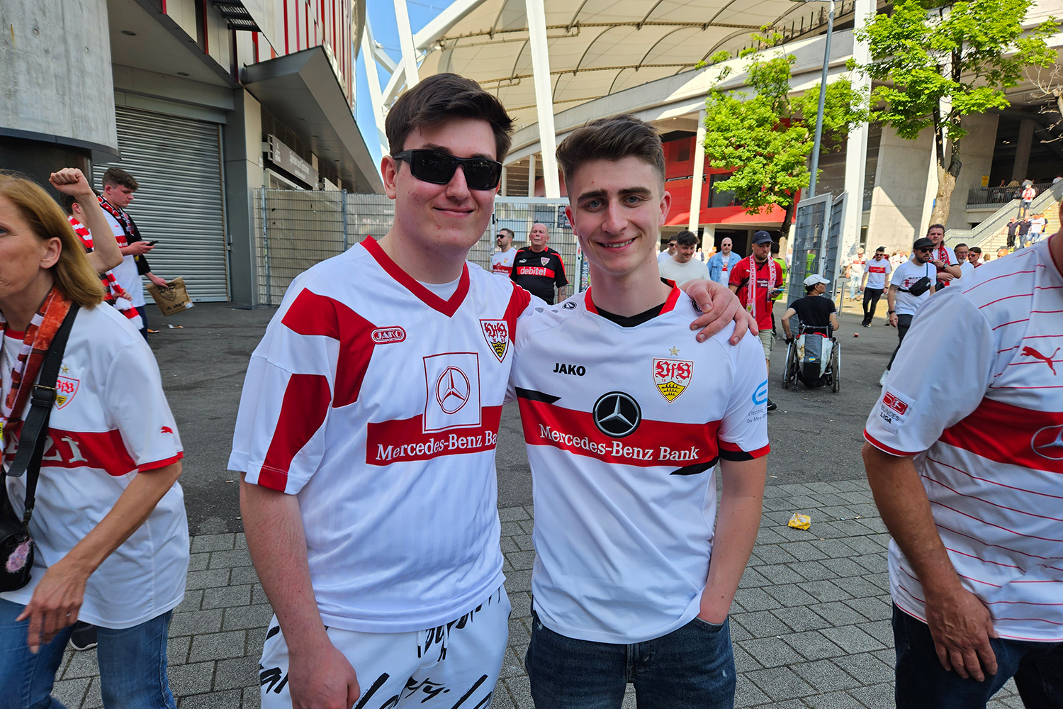 VfB Stuttgart muss in die Relegation: So reagieren die Fans nach