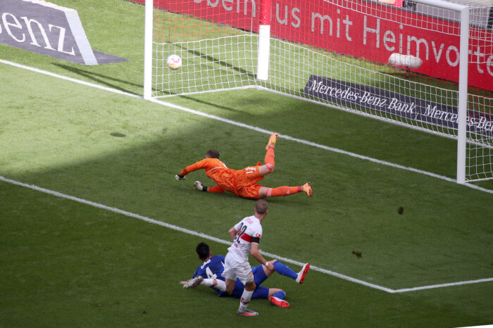 Wieder in Unterzahl: VfB Stuttgart erkämpft sich einen Punkt gegen Schalke 04
