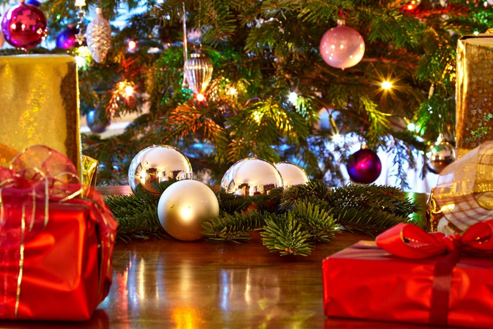 Das STUGGI.TV Team wünscht Frohe Weihnachten 2019 (Foto: Clipdealer)