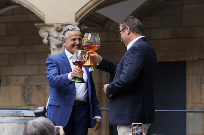 "Auf ein Viertele mit dem OB": Frank Nopper möchte mit Bürgern ins Gespräch kommen