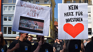 Wohnungsmangel: 400 Demonstranten protestieren gegen Leerstand in Stuttgart. Organisiert vom Aktionsbündnis Wohnen in Stuttgart. Foto: STUGGI.TV