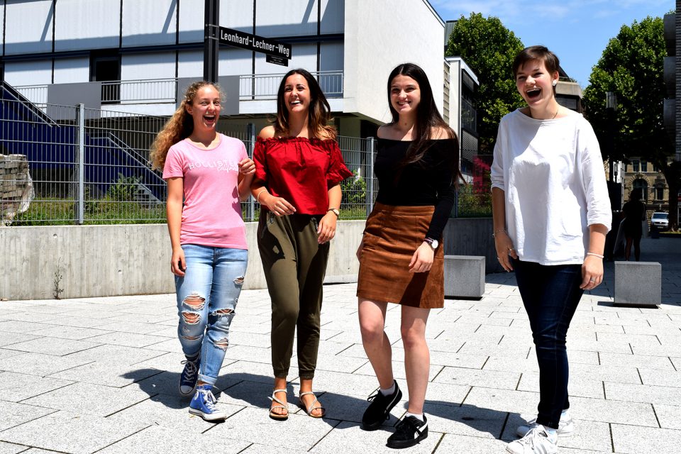 Sommerferien-Start: Die lustigsten Ferienjob-Geschichten (Foto: STUGGI.TV)