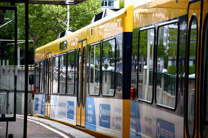 Frühlingsfest light: SSB macht Haltestellenansagen auf Schwäbisch