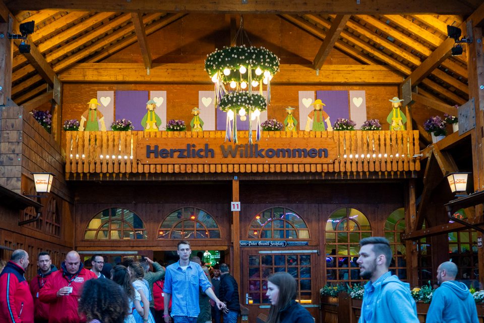 Das Stuttgarter Frühlingsfest beginnt am 21. April 2018 (Foto: STUGGI.TV/Rau)