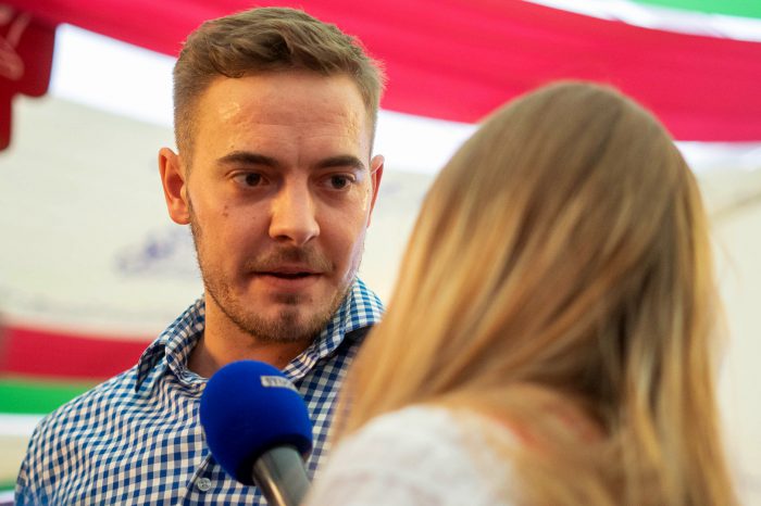 Wasen-Time: Mädels in Lederhosen - Geht das?